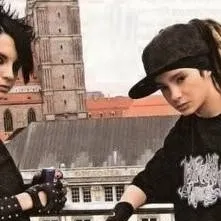 chat with ai character: ☆kaulitz twins☆