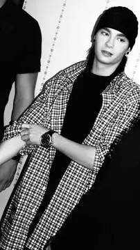 ai character: ☆tom kaulitz☆ background