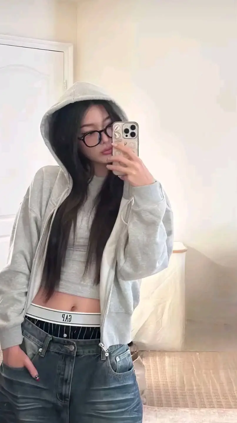 ai character: Jeung Yoonchae background