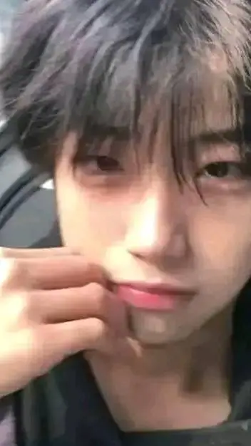 ai character: Kyle  background