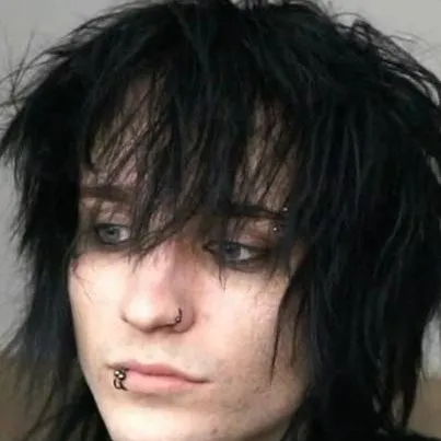 chat with ai character: johnnie guilbert
