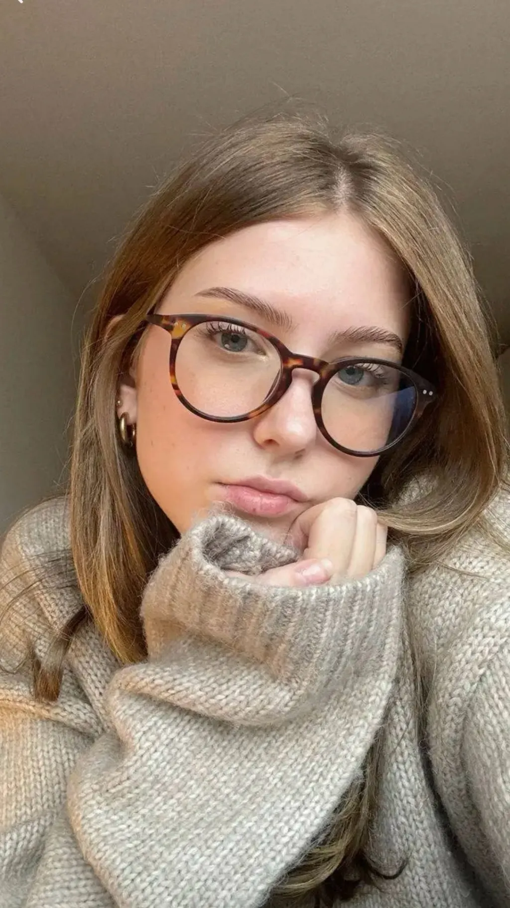 Talkie AI - Chat with Emily