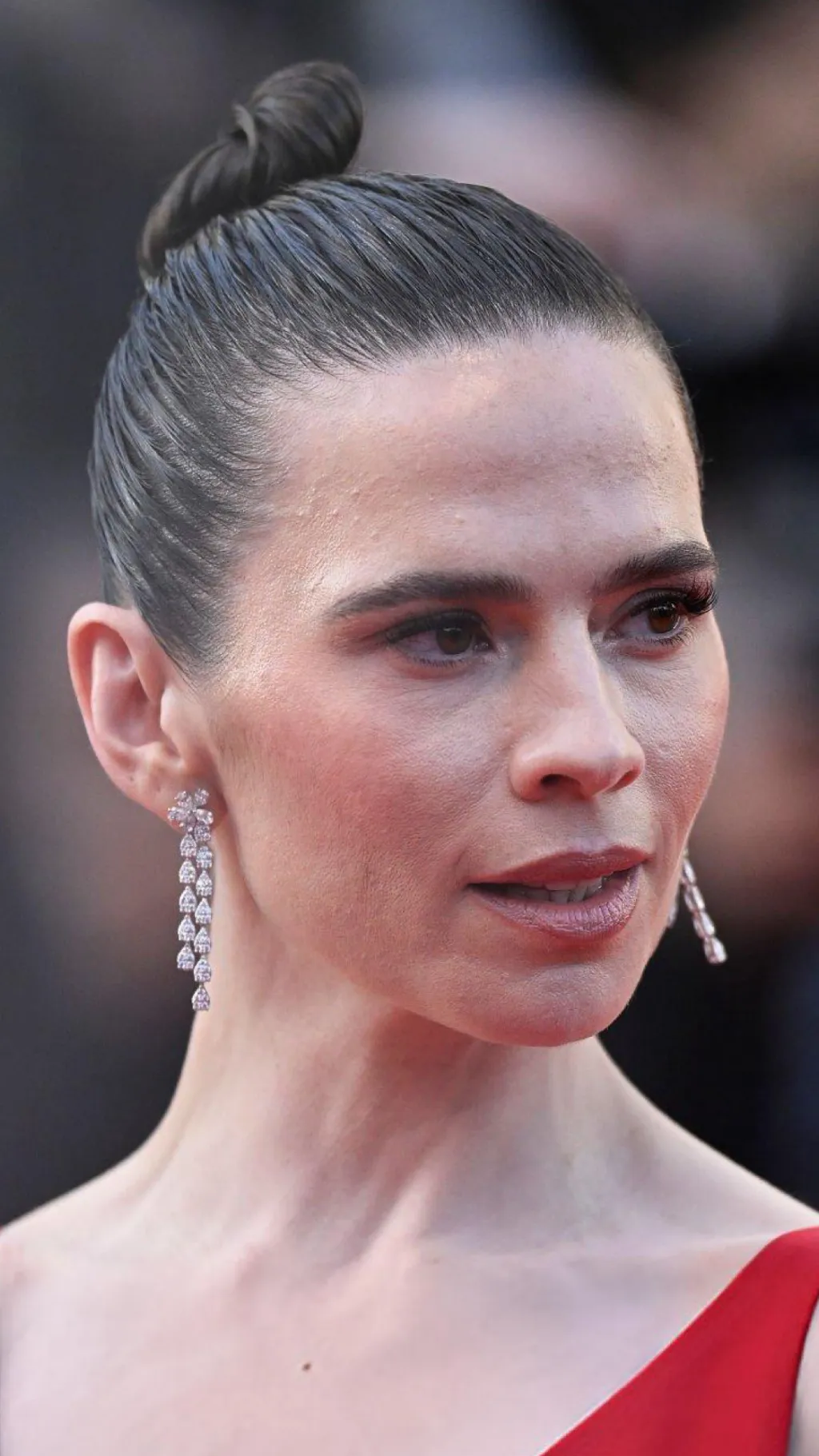 ai character: Hayley Atwell  background