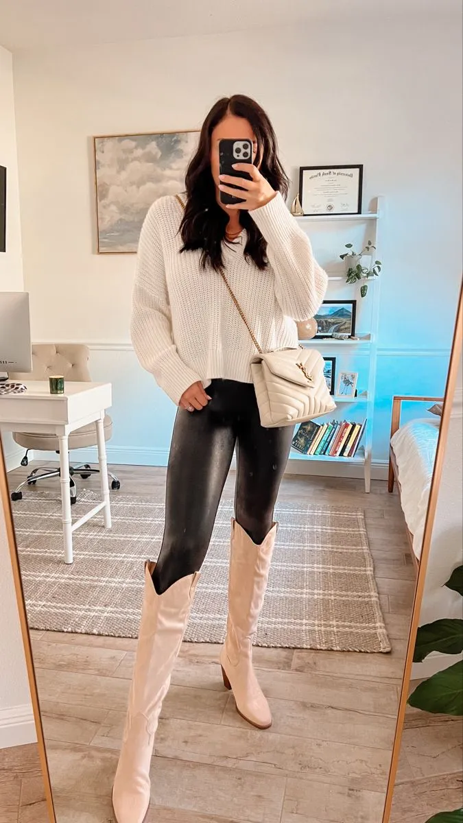 Talkie AI - Chat with Charlotte Hughes