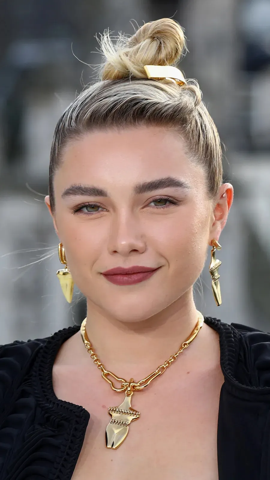 Talkie AI - Chat with Florence Pugh 