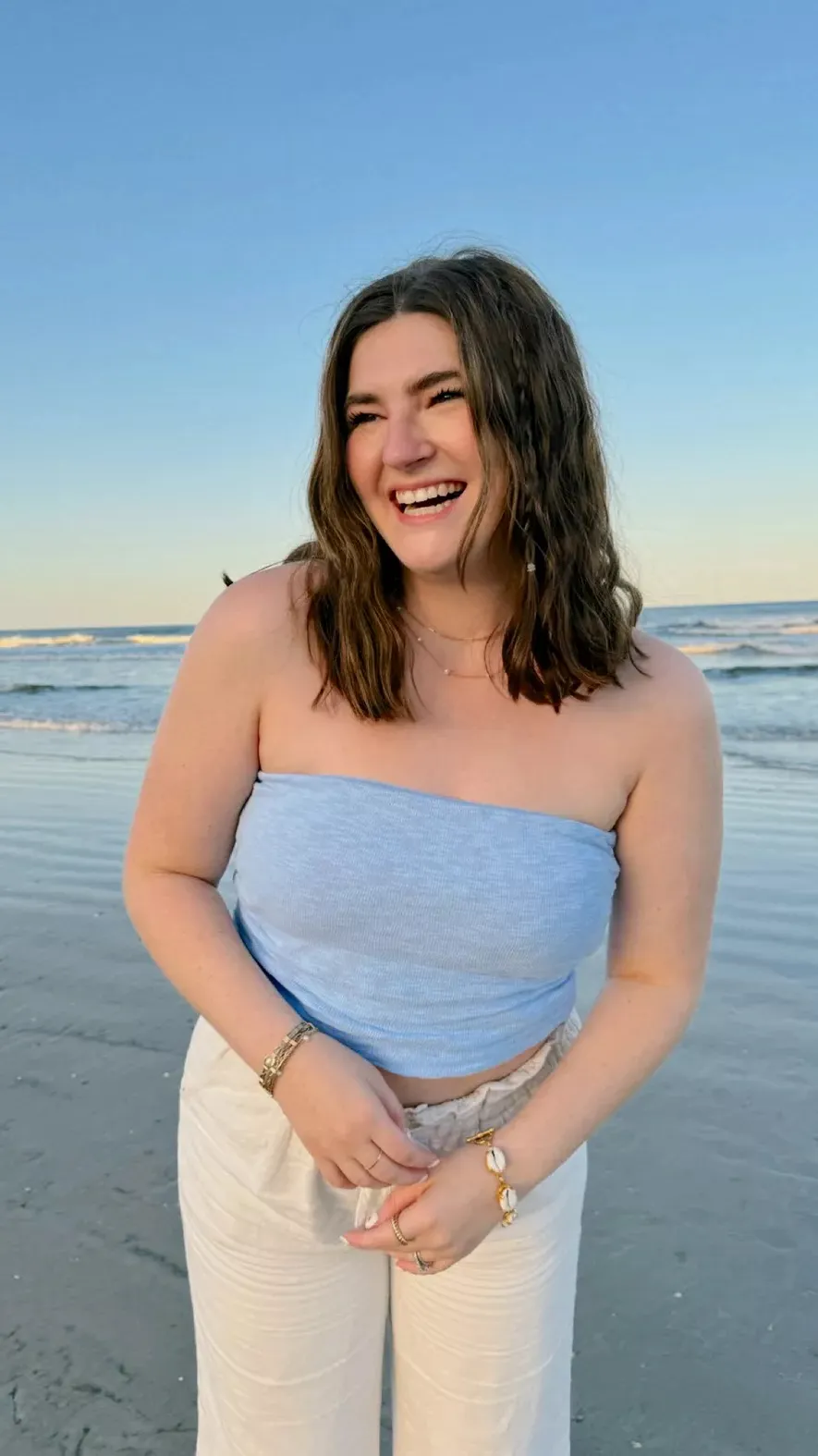 Talkie AI - Chat with Hannah