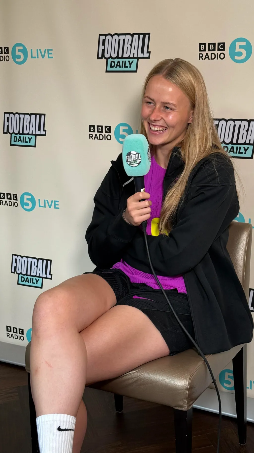 Talkie AI - Chat with Hannah Hampton