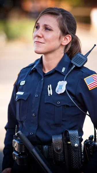 Talkie AI - Chat with Officer Bedford 