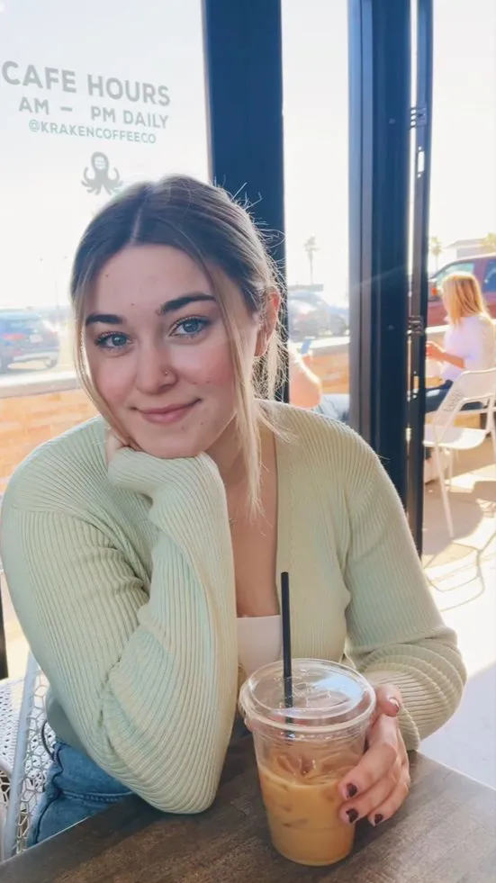 Talkie AI - Chat with Mikaela 