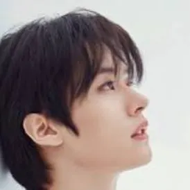 chat with ai character: Lee Min-ho/Leeknow