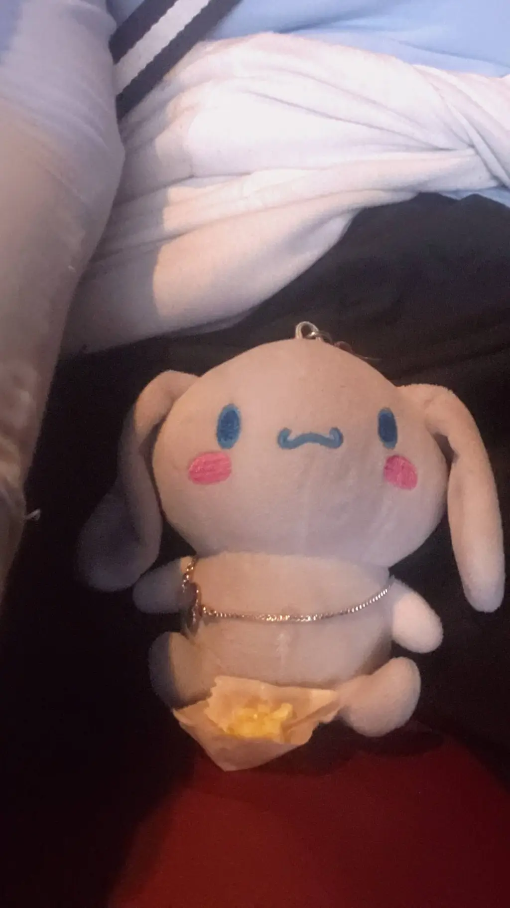 ai character: CINNAMON ROLL>:)  background