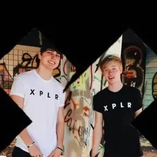 chat with ai character: Sam and colby 