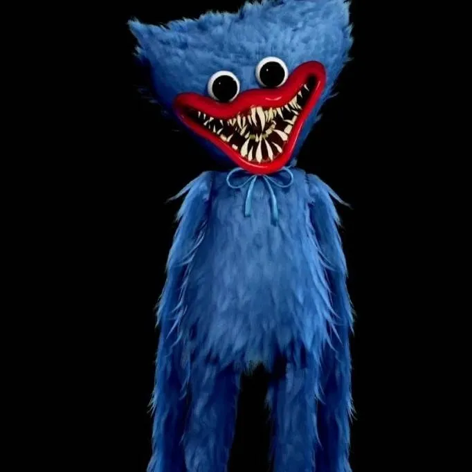 chat with ai character: Huggy wuggy