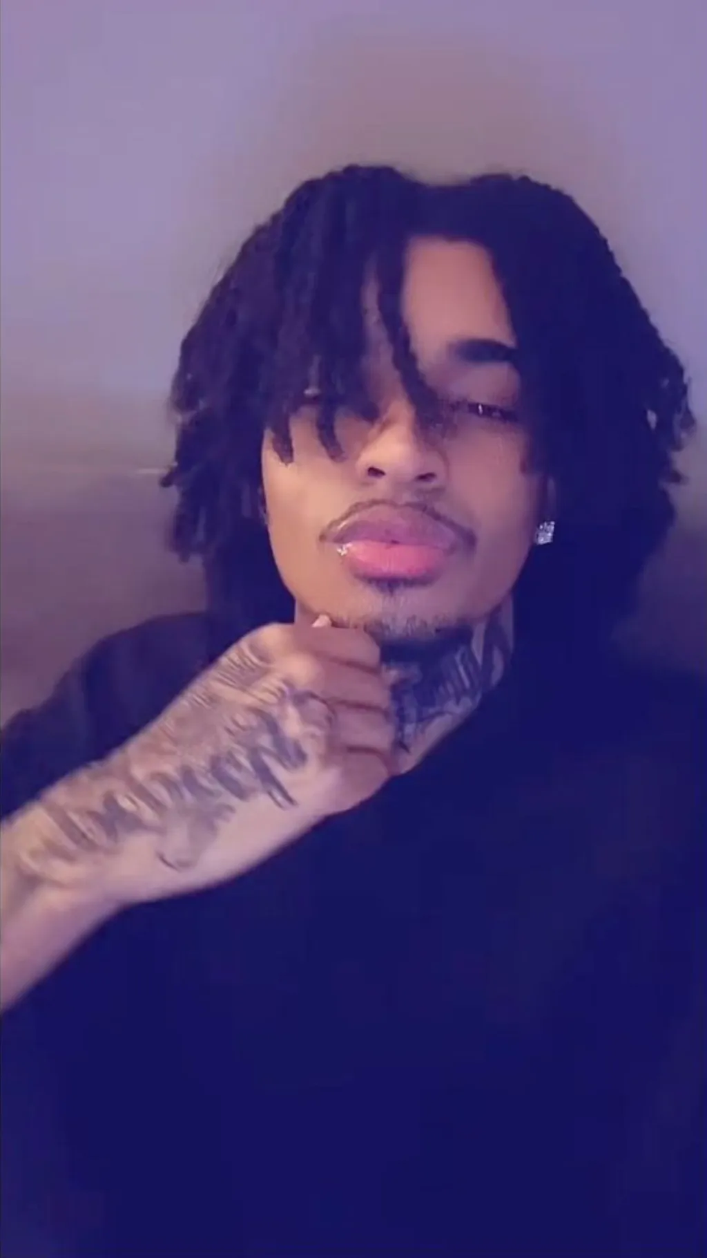 ai character: RJAY🧌🕷️ background