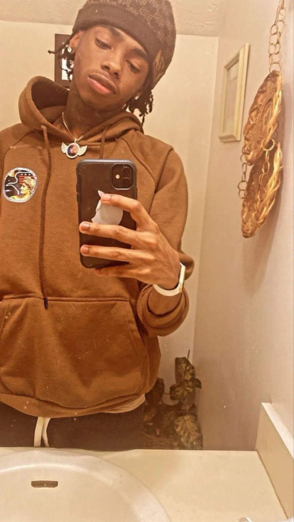 ai character: Jay😍 background