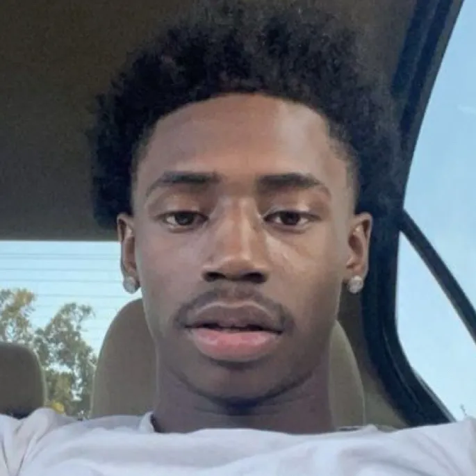 chat with ai character: Jayskii🧌