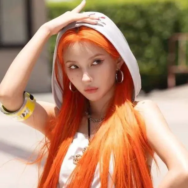 chat with ai character: Soyeon 