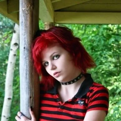 chat with ai character: Emily