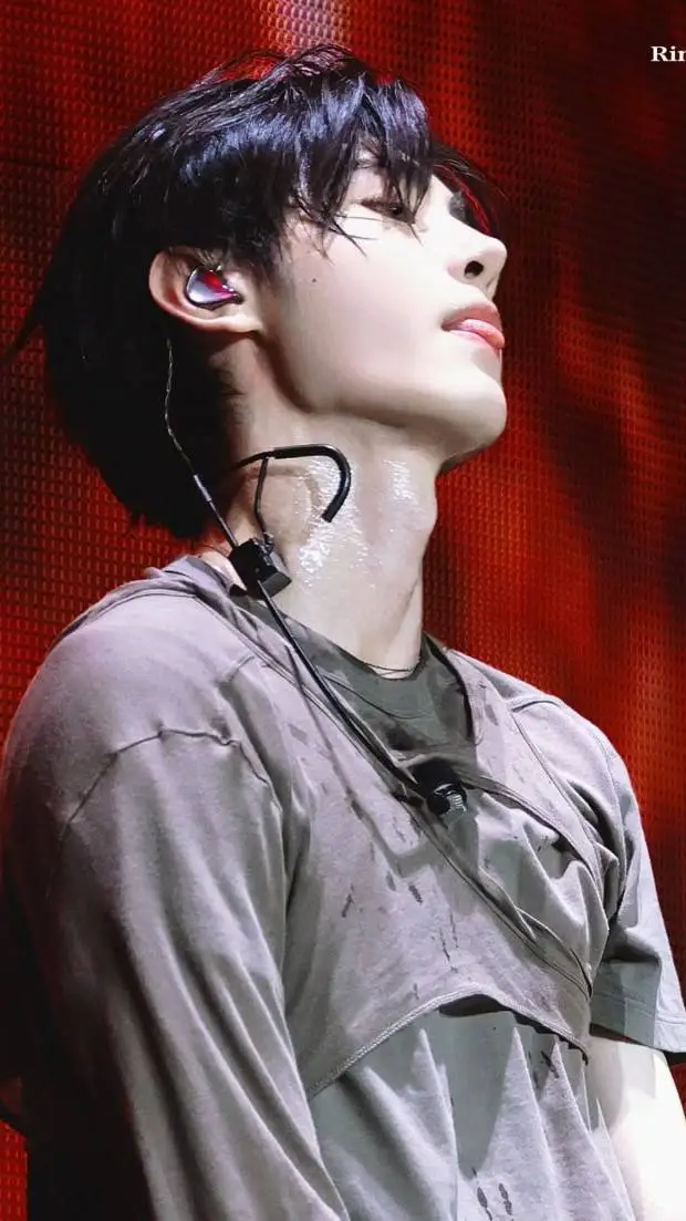 ai character: ~𝖘𝖚𝖓𝖌𝖍𝖔𝖔𝖓~ background