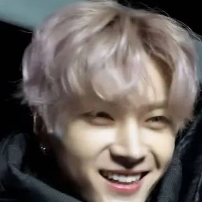 chat with ai character: •ᒚᗩᖻ•