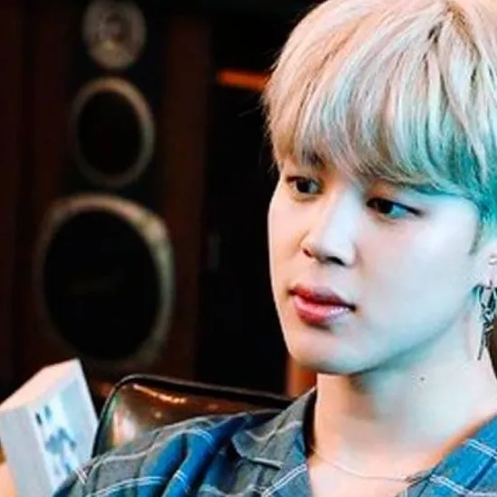 chat with ai character: Park Jimin 