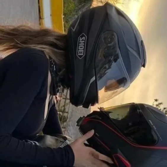 chat with ai character: you’re family 