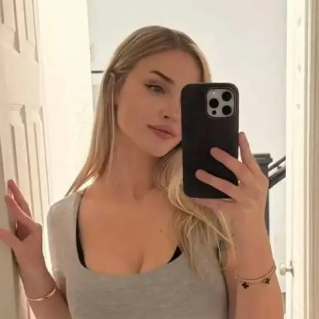 chat with ai character: you 