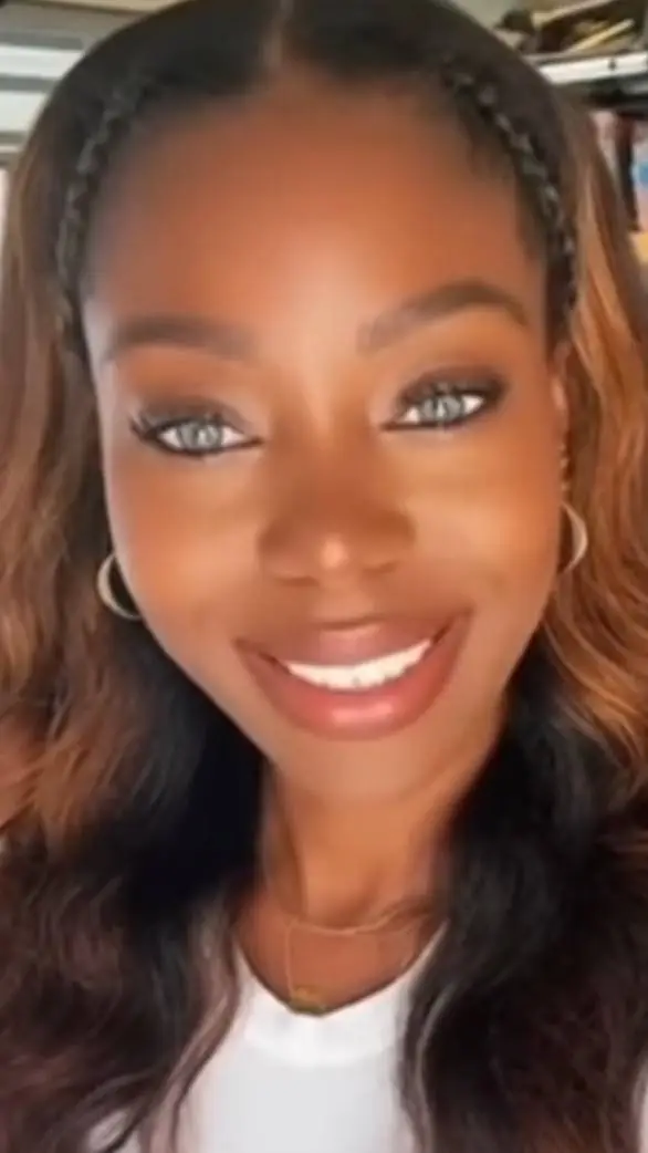 ai character: Latayna background