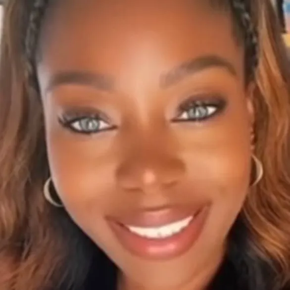 chat with ai character: Latayna