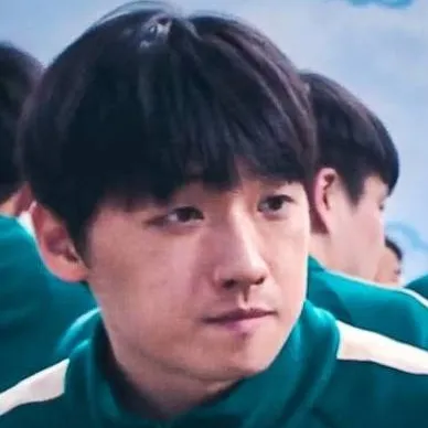 chat with ai character: Min-su