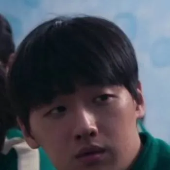 chat with ai character: Min-su