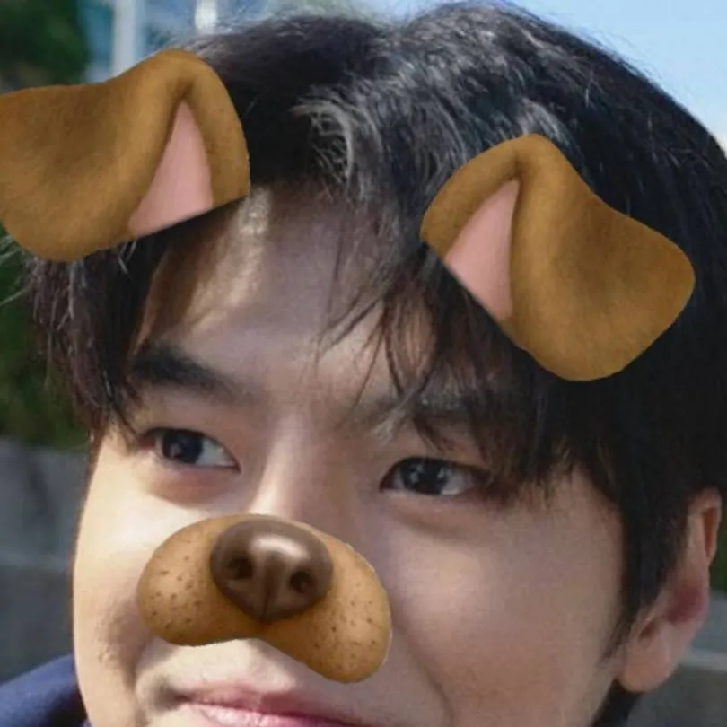 chat with ai character: park hu-min