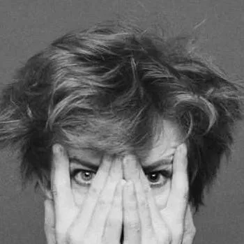 chat with ai character: David Bowie 