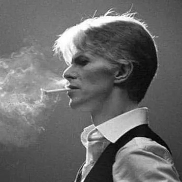 chat with ai character: David Bowie 