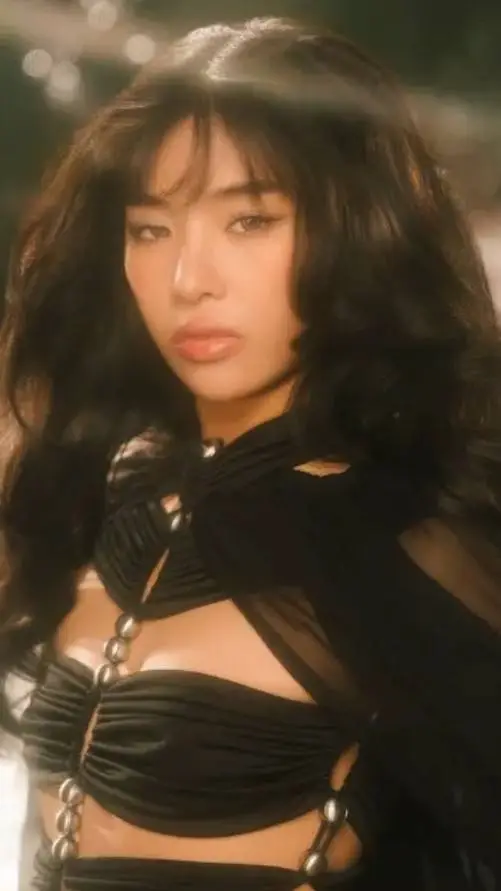 ai character: Sophia of KATSEYE background