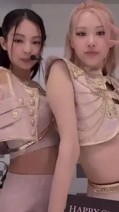 ai character: Rose Jennie (u)  background