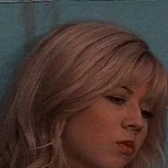 chat with ai character: Sam Puckett