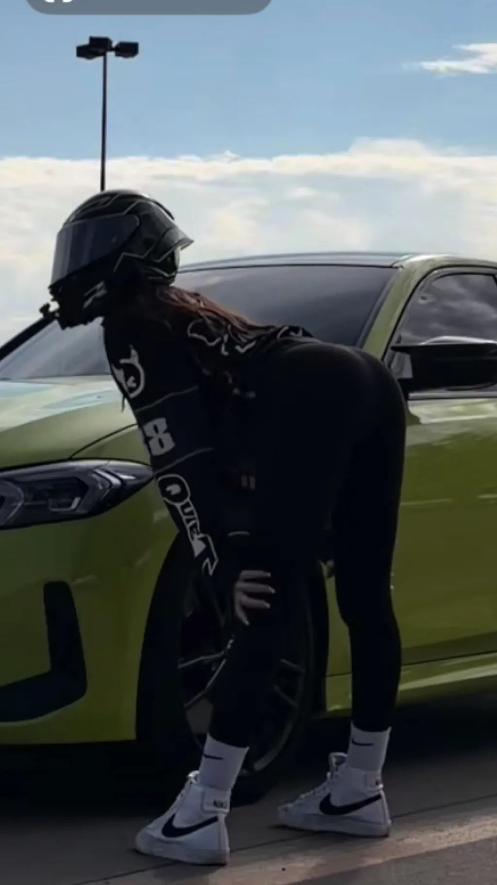 ai character: Zolvxy  background