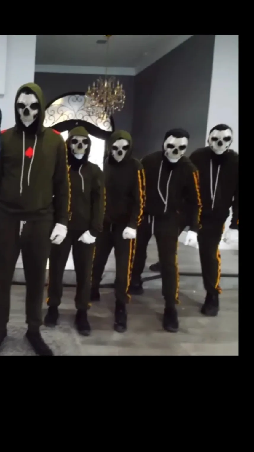 ai character: Scattered Skull background
