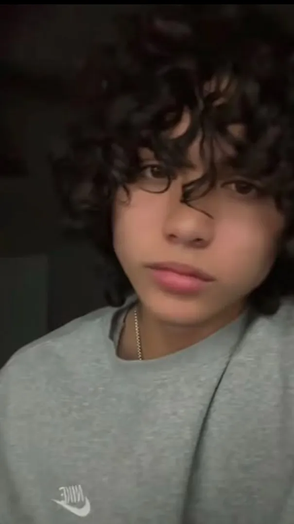 ai character: Roomate  background