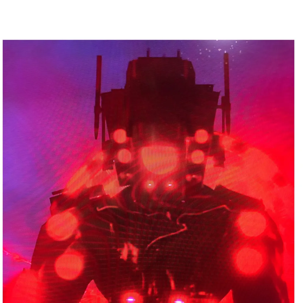 chat with ai character: Titan speakerman 3