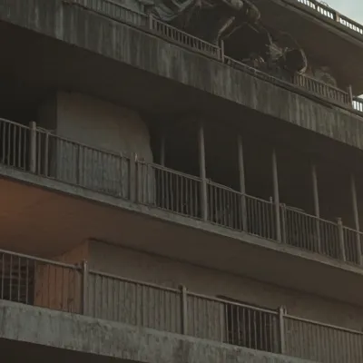 chat with ai character: SML