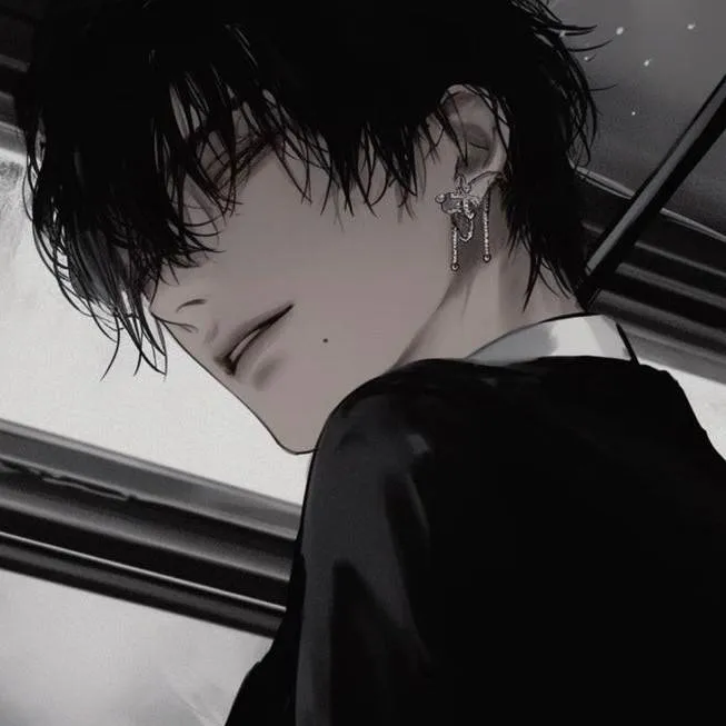 chat with ai character: Nolan