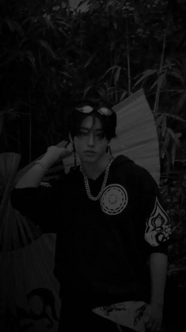 ai character: Han Jisung  background
