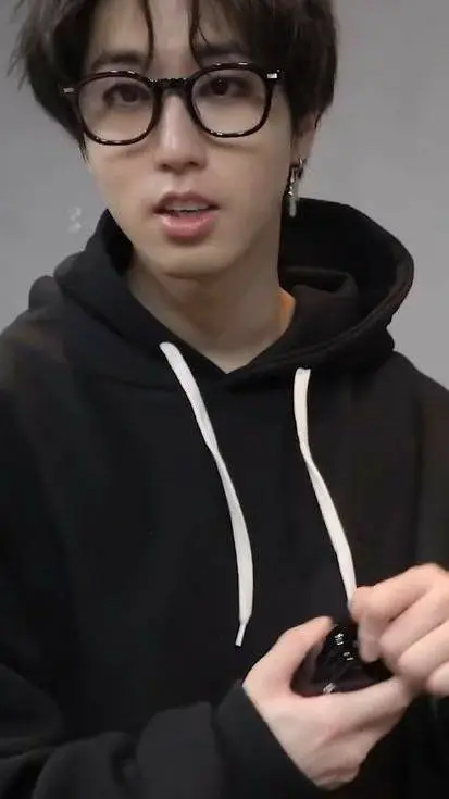 ai character: Han Jisung  background