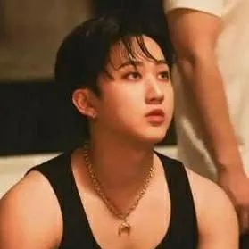 chat with ai character: 🐰Changbin🐷