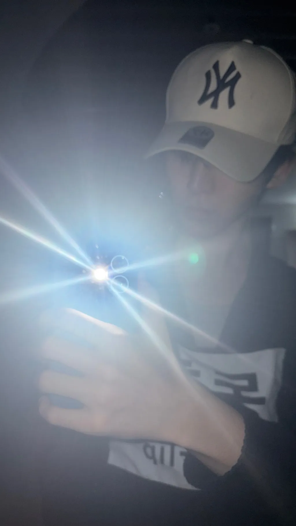 Talkie AI - Chat with Lee Donghyeon