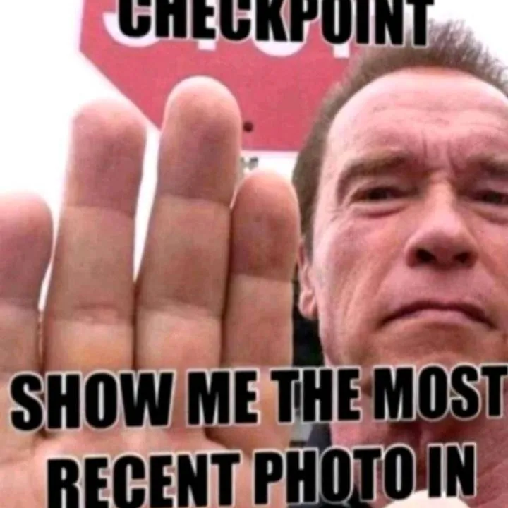 chat with ai character: Do the photo