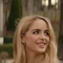 chat with ai character: McKenna Grace 