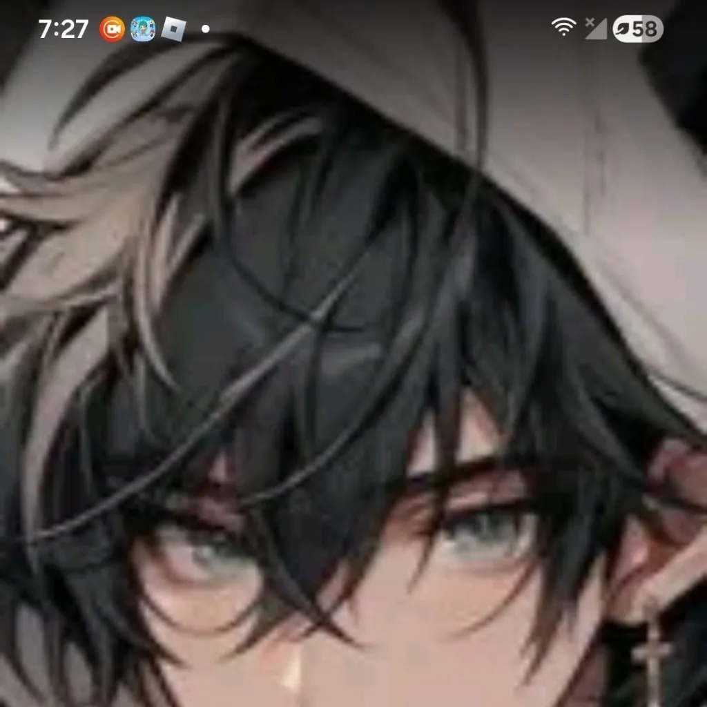 chat with ai character: 𖤐✧Yuri✧𖤐